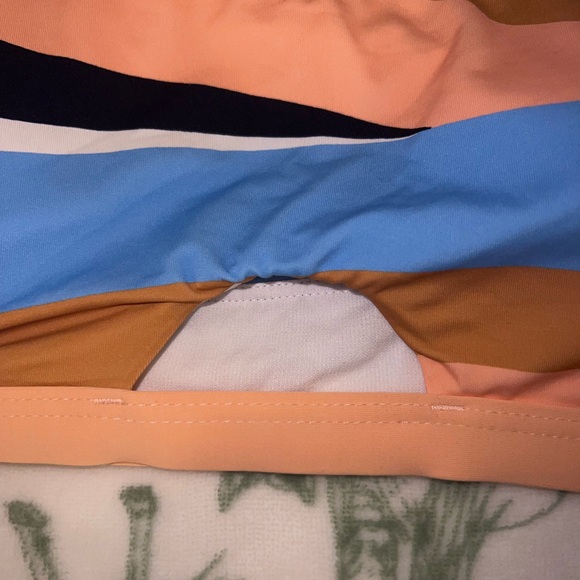 NWOT Roxy Colorblock Bikini Top - Picture 4 of 6